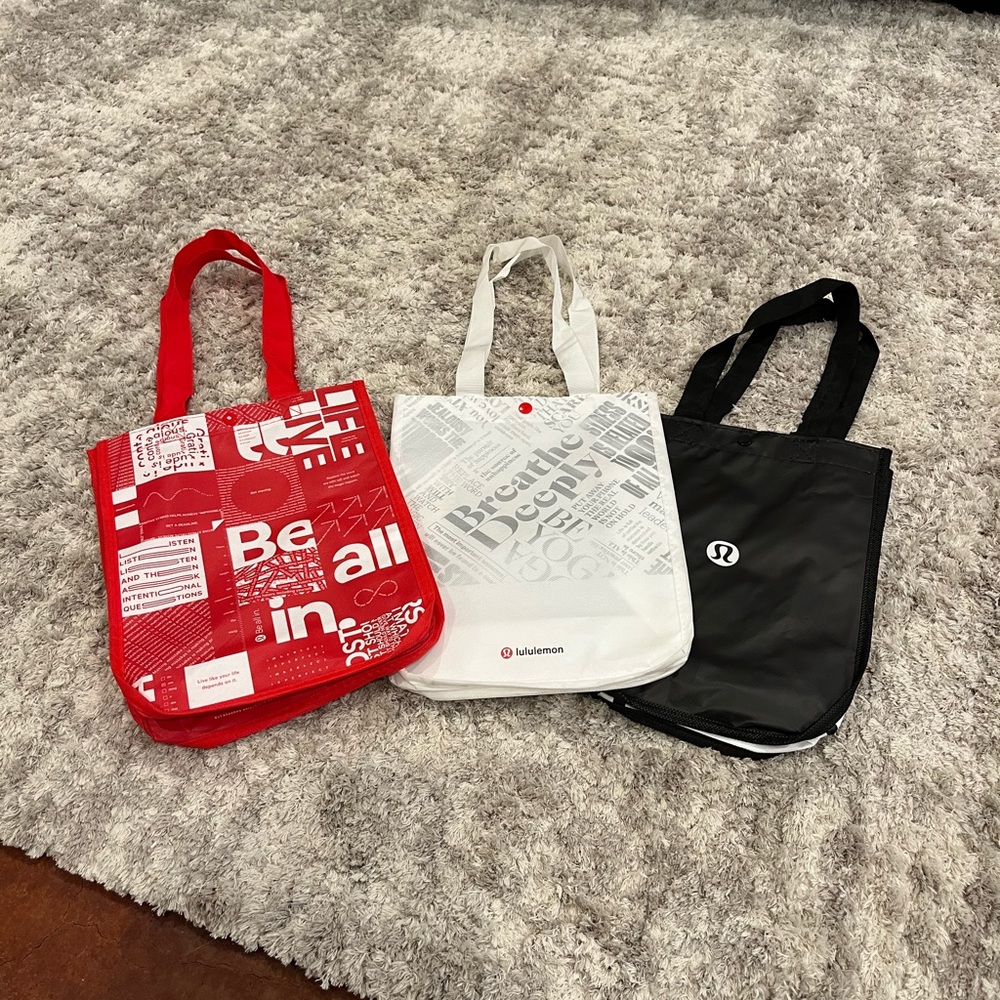 Lululemon bags